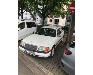 Mercedes-Benz C 180 Gebrauchtwagen