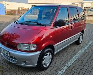 Nissan Serena Gebrauchtwagen