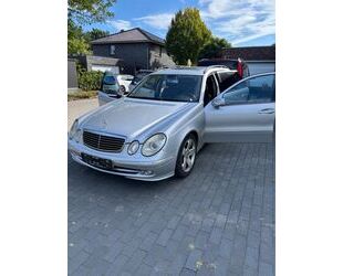 Mercedes-Benz E 320 