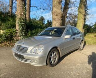 Mercedes-Benz 220 Gebrauchtwagen