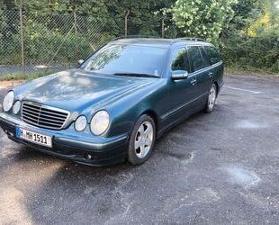 Mercedes-Benz E 240 Gebrauchtwagen