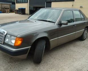 Mercedes-Benz E 230 Gebrauchtwagen