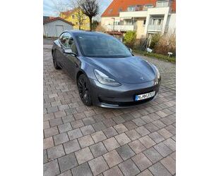 Tesla Model 3 Gebrauchtwagen