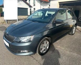 Mercedes-Benz Fabia 