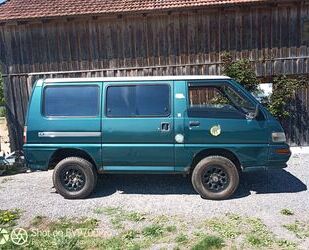 Mitsubishi L300 