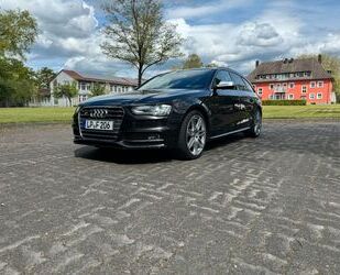 Audi Audi S4 3.0 TFSI S tronic Avant Standheizung/Pano Gebrauchtwagen