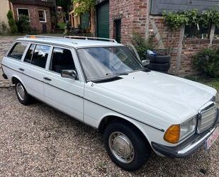 Mercedes-Benz 240 Gebrauchtwagen