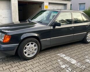 Mercedes-Benz 260 Gebrauchtwagen