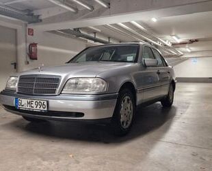 Mercedes-Benz C 180 Gebrauchtwagen