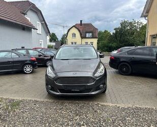 Ford S-Max Gebrauchtwagen