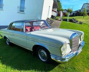 Mercedes-Benz 220 Gebrauchtwagen