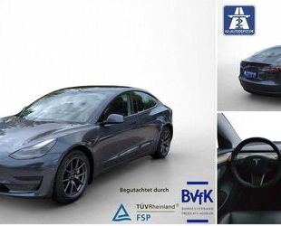 Tesla Model 3 Gebrauchtwagen