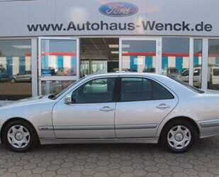 Mercedes-Benz E 200 Gebrauchtwagen