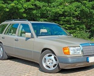 Mercedes-Benz E 230 Gebrauchtwagen