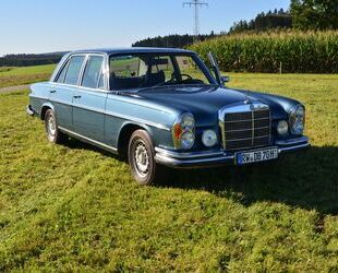 Mercedes-Benz 280 Gebrauchtwagen