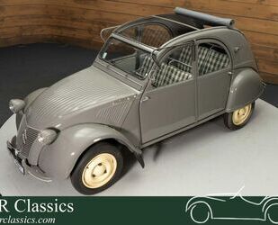 Citroen 2 CV Oldtimer