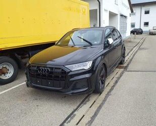 Audi Audi SQ7 4.0TFSi ALL-BLACK/22Z./LSR/ACC/PANO/7-SIT Gebrauchtwagen