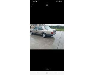 Mercedes-Benz E 230 Gebrauchtwagen