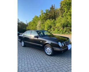 Mercedes-Benz 240 Gebrauchtwagen