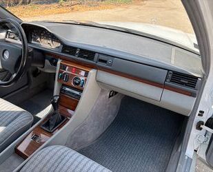 Mercedes-Benz 200 Gebrauchtwagen