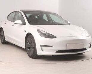 Tesla Model 3 Gebrauchtwagen