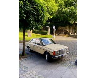 Mercedes-Benz 230 Gebrauchtwagen
