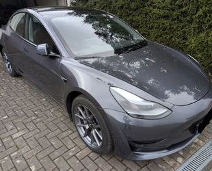 Tesla Model 3 Gebrauchtwagen