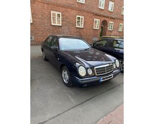 Mercedes-Benz 240 Gebrauchtwagen