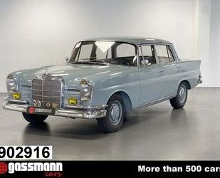 Mercedes-Benz 220 Gebrauchtwagen