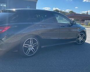 Mercedes-Benz CLA 220 Shooting Brake Gebrauchtwagen