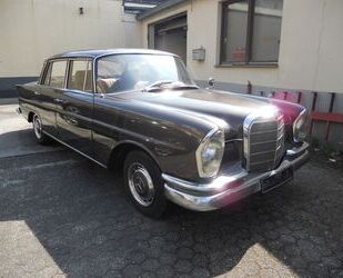 Mercedes-Benz 220 Gebrauchtwagen