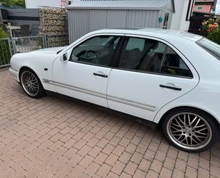 Mercedes-Benz E 200 Gebrauchtwagen