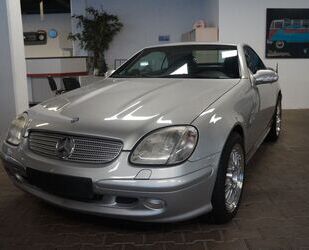 Nissan SLK 320 
