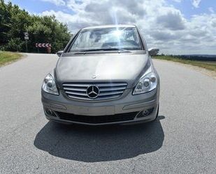 Mercedes-Benz B 180 Gebrauchtwagen
