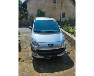 Peugeot 1007 Gebrauchtwagen