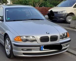 BMW BMW Kommender Klassiker BMW 323i Gebrauchtwagen