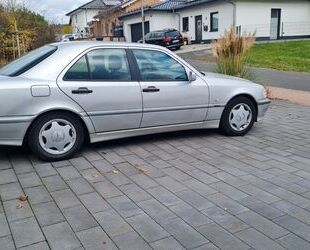 Mercedes-Benz C 180 Gebrauchtwagen