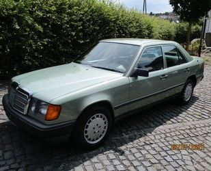 Mercedes-Benz 230 Gebrauchtwagen