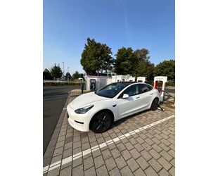 Tesla Model 3 Gebrauchtwagen