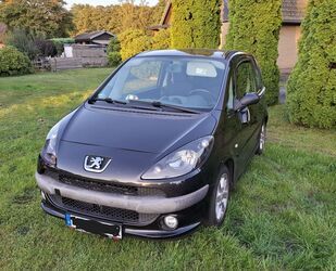 Peugeot 1007 Gebrauchtwagen