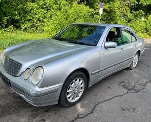 Mercedes-Benz E 280 Gebrauchtwagen