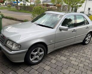 Mercedes-Benz C 180 Gebrauchtwagen