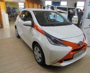 Mercedes-Benz Aygo (X) 