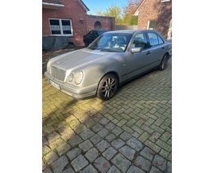 Mercedes-Benz 240 Gebrauchtwagen