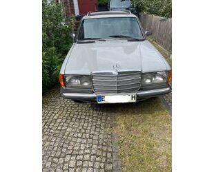 Mercedes-Benz 240 Gebrauchtwagen