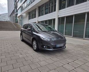 Ford S-Max Gebrauchtwagen