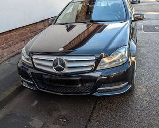 Mercedes-Benz 220 Gebrauchtwagen