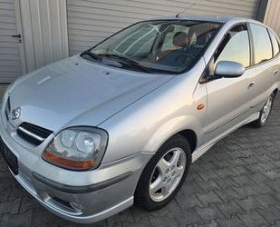 Nissan Almera Tino 