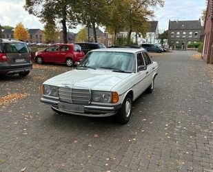 Mercedes-Benz 240 Gebrauchtwagen