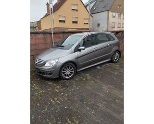 Mercedes-Benz B 180 Gebrauchtwagen
